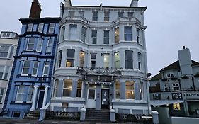 Oyo Marine Parade Hotel, Eastbourne Pier